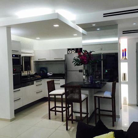 Regency Residence With Pool - Next The Beach Herzliya Luaran gambar