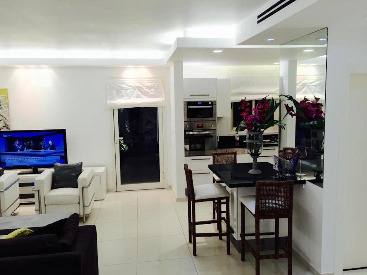 Regency Residence With Pool - Next The Beach Herzliya Luaran gambar